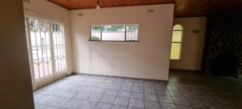 To Let 4 Bedroom Property for Rent in Barberton Mpumalanga
