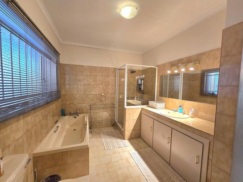 3 Bedroom Property for Sale in Barberton Mpumalanga