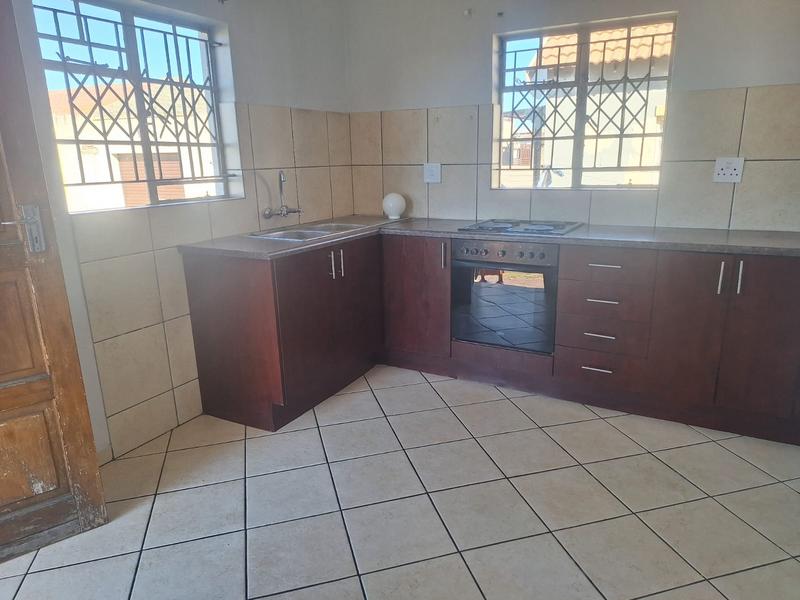 To Let 3 Bedroom Property for Rent in Ermelo Mpumalanga