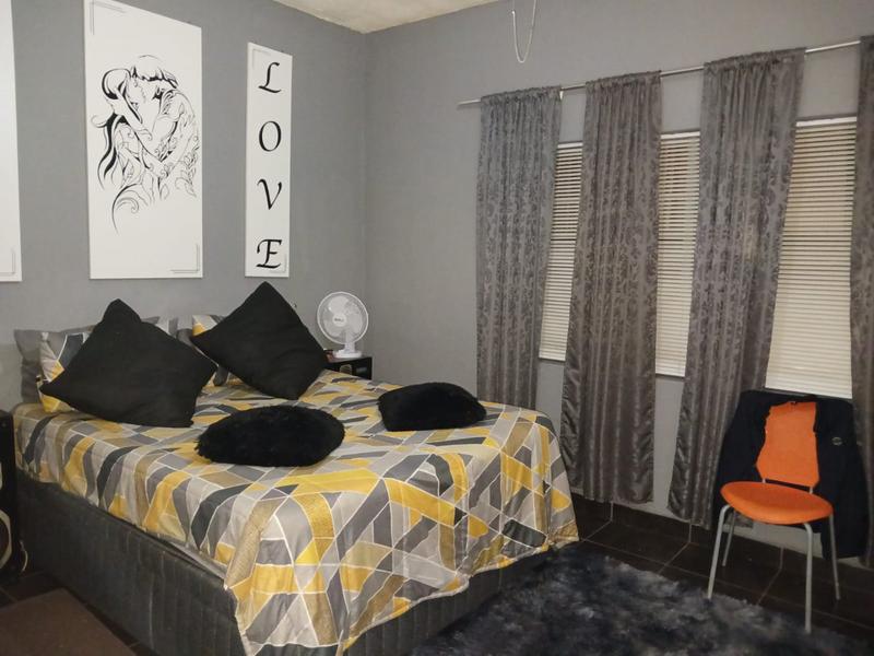 2 Bedroom Property for Sale in White River Mpumalanga
