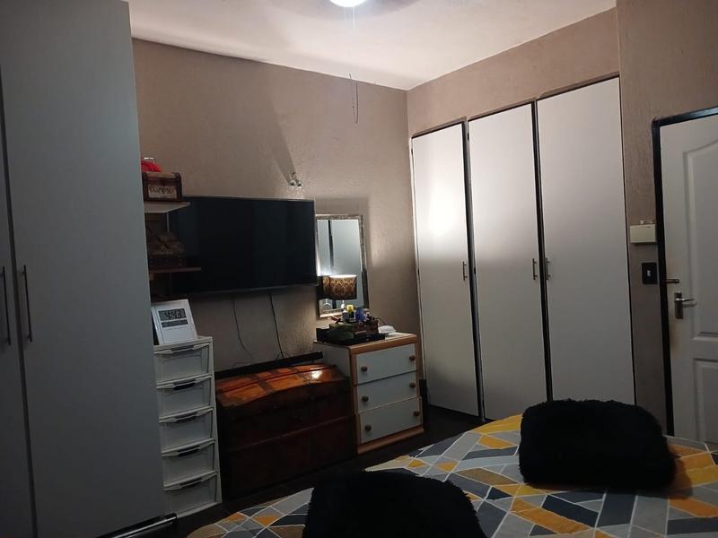2 Bedroom Property for Sale in White River Mpumalanga