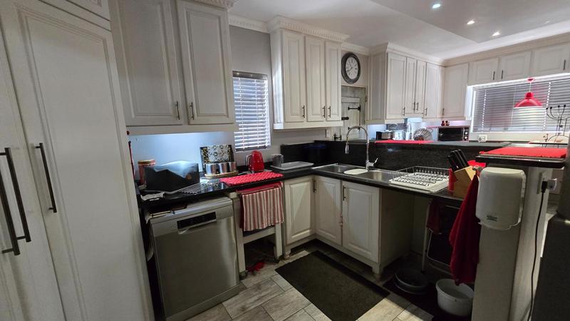 5 Bedroom Property for Sale in Barberton Mpumalanga