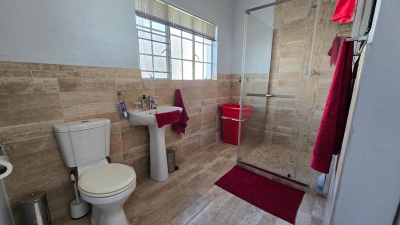 5 Bedroom Property for Sale in Barberton Mpumalanga