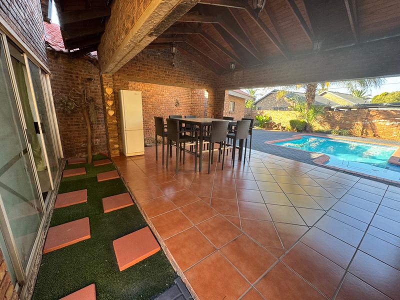 4 Bedroom Property for Sale in Aerorand Mpumalanga