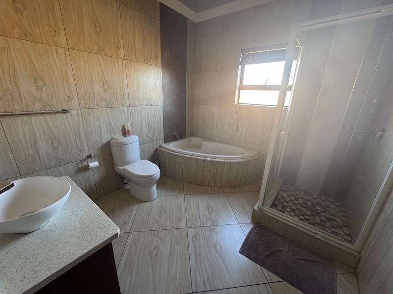 4 Bedroom Property for Sale in Clubville Mpumalanga