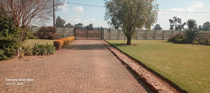 To Let 3 Bedroom Property for Rent in Eloff Mpumalanga
