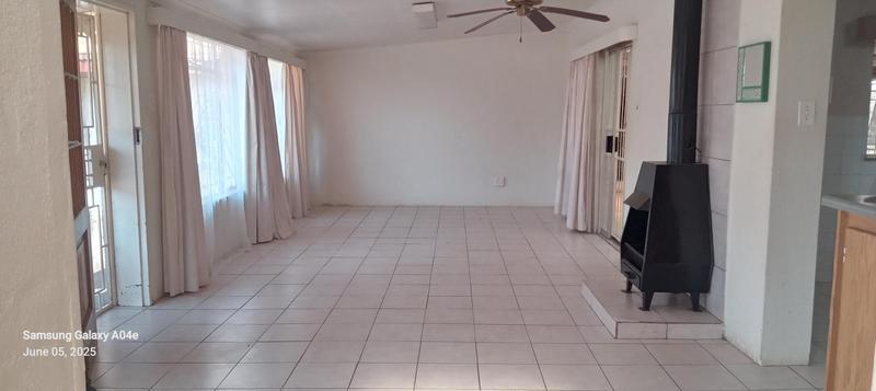 To Let 3 Bedroom Property for Rent in Eloff Mpumalanga