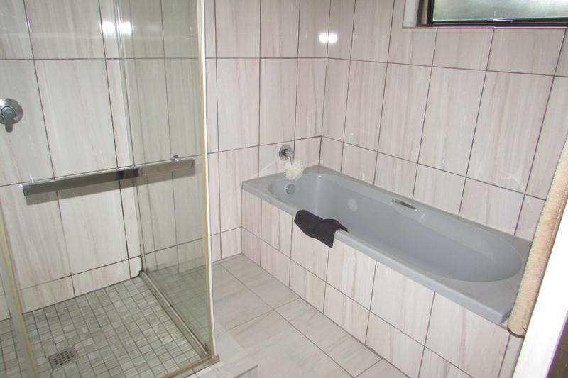 5 Bedroom Property for Sale in Elawini Lifestyle Estate Mpumalanga