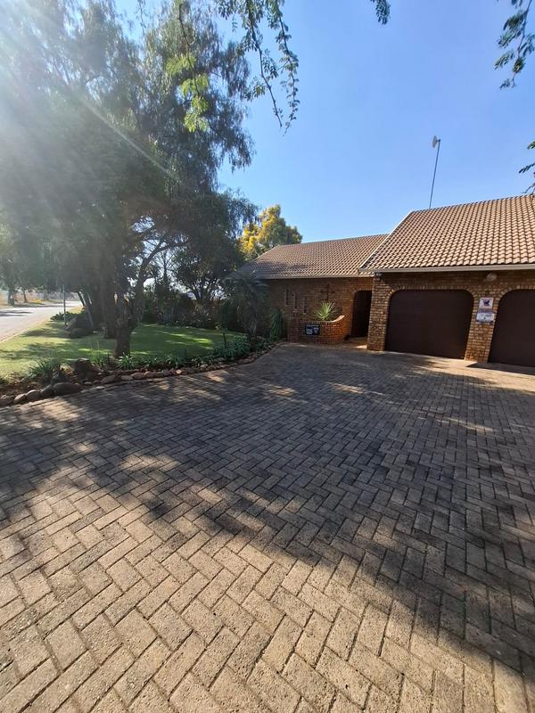 3 Bedroom Property for Sale in Aerorand Mpumalanga