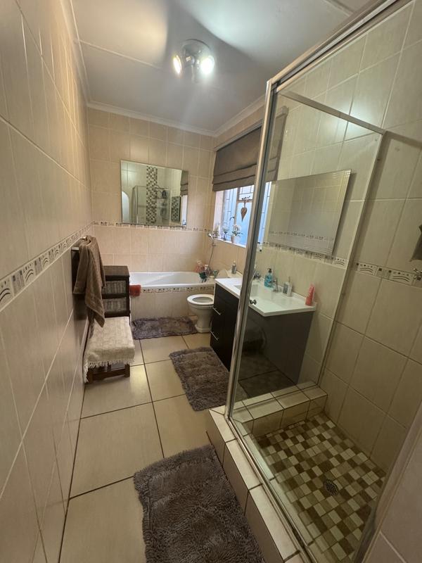 5 Bedroom Property for Sale in Kanonkop Mpumalanga