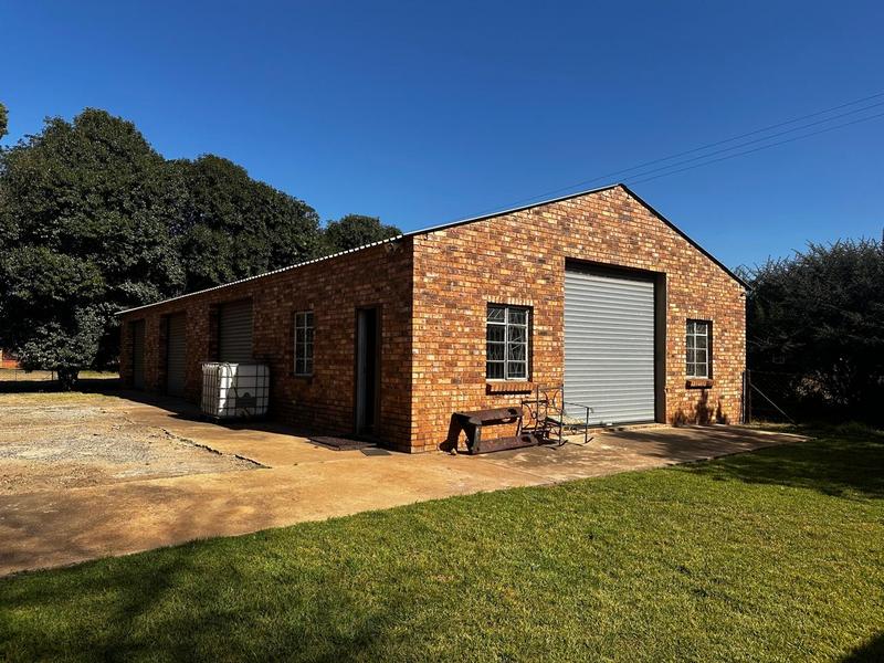 4 Bedroom Property for Sale in Eloff Mpumalanga