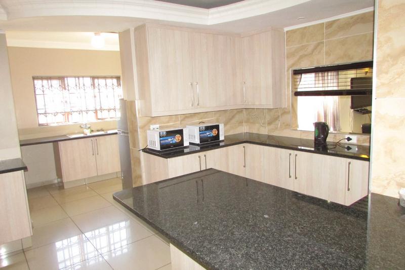 6 Bedroom Property for Sale in White River Ext 18 Mpumalanga