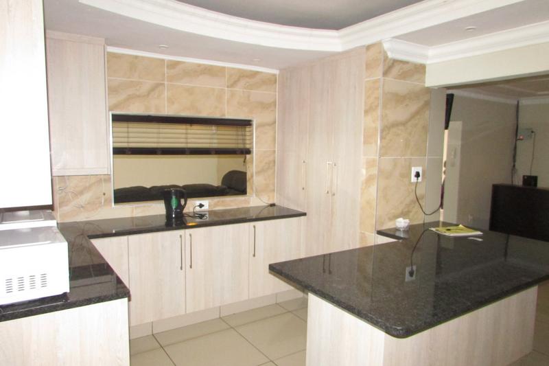6 Bedroom Property for Sale in White River Ext 18 Mpumalanga