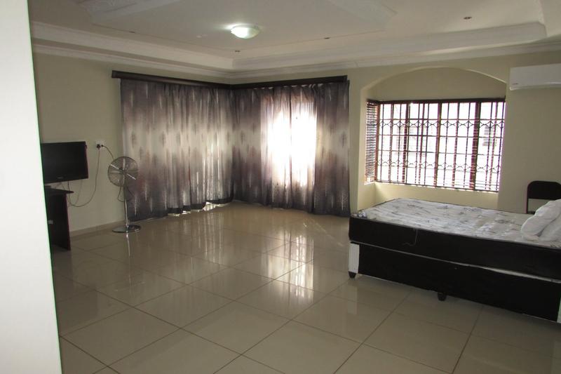 6 Bedroom Property for Sale in White River Ext 18 Mpumalanga