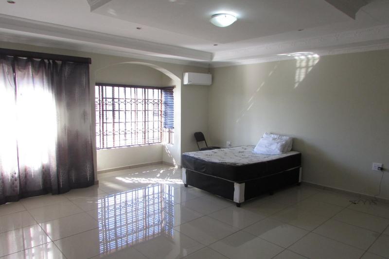 6 Bedroom Property for Sale in White River Ext 18 Mpumalanga