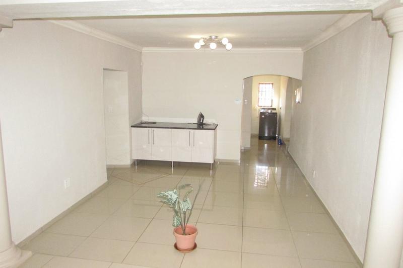 6 Bedroom Property for Sale in White River Ext 18 Mpumalanga