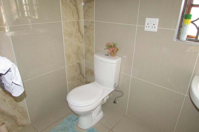 6 Bedroom Property for Sale in White River Ext 18 Mpumalanga