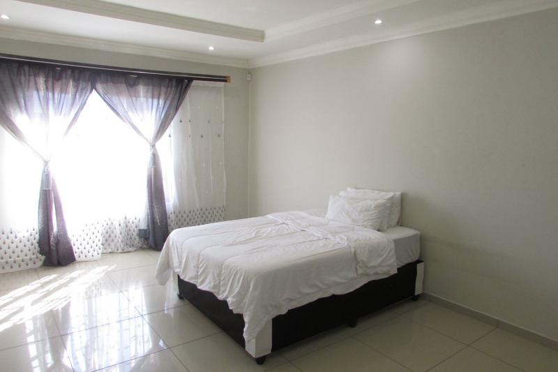6 Bedroom Property for Sale in White River Ext 18 Mpumalanga