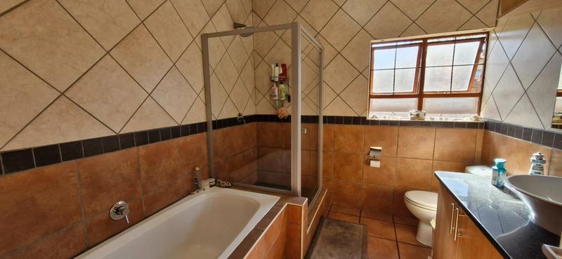 3 Bedroom Property for Sale in Aerorand Mpumalanga