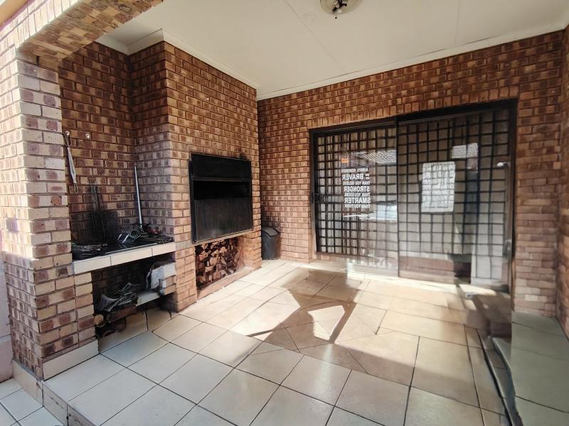 3 Bedroom Property for Sale in Aerorand Mpumalanga
