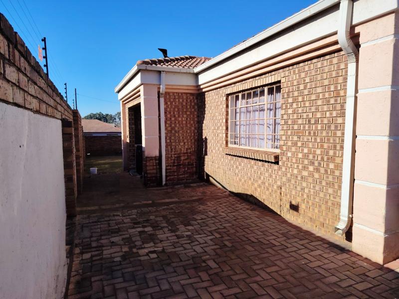 3 Bedroom Property for Sale in Aerorand Mpumalanga