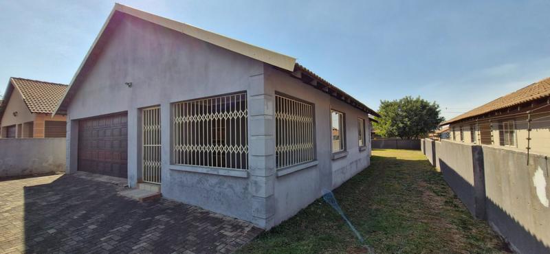 3 Bedroom Property for Sale in Aerorand Mpumalanga