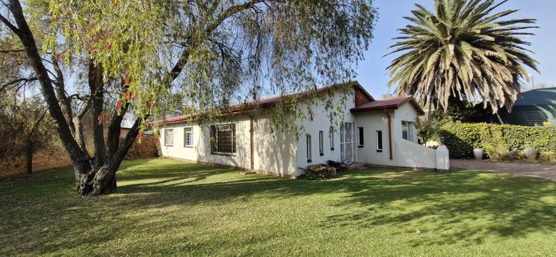 4 Bedroom Property for Sale in Mineralia Mpumalanga