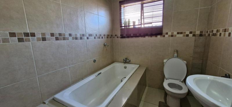 3 Bedroom Property for Sale in Mineralia Mpumalanga