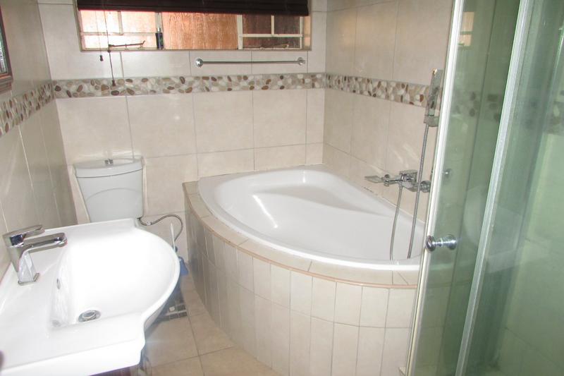 2 Bedroom Property for Sale in White River Ext 9 Mpumalanga