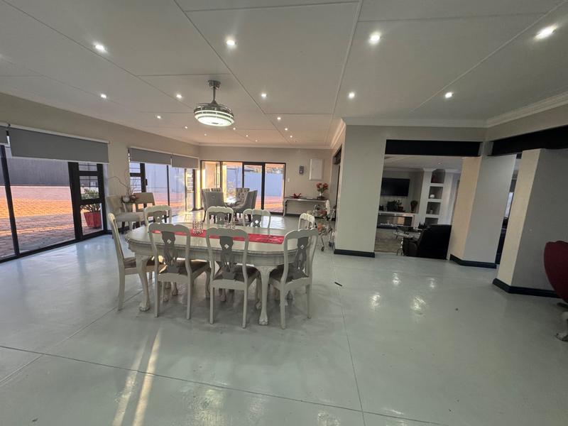 5 Bedroom Property for Sale in Clubville Mpumalanga