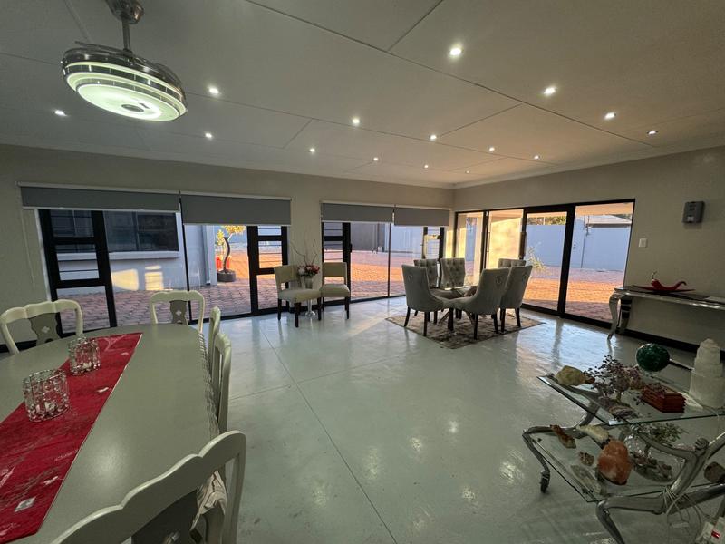 5 Bedroom Property for Sale in Clubville Mpumalanga