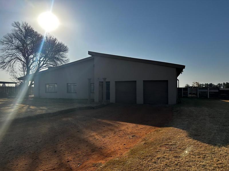 5 Bedroom Property for Sale in Eloff Mpumalanga