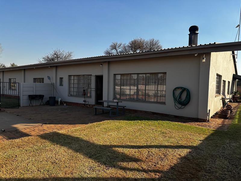 5 Bedroom Property for Sale in Eloff Mpumalanga