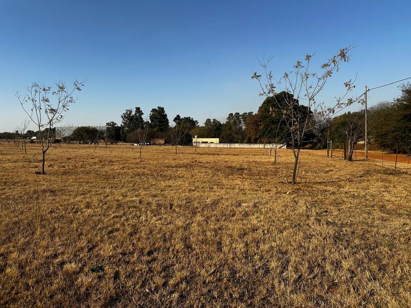 5 Bedroom Property for Sale in Eloff Mpumalanga