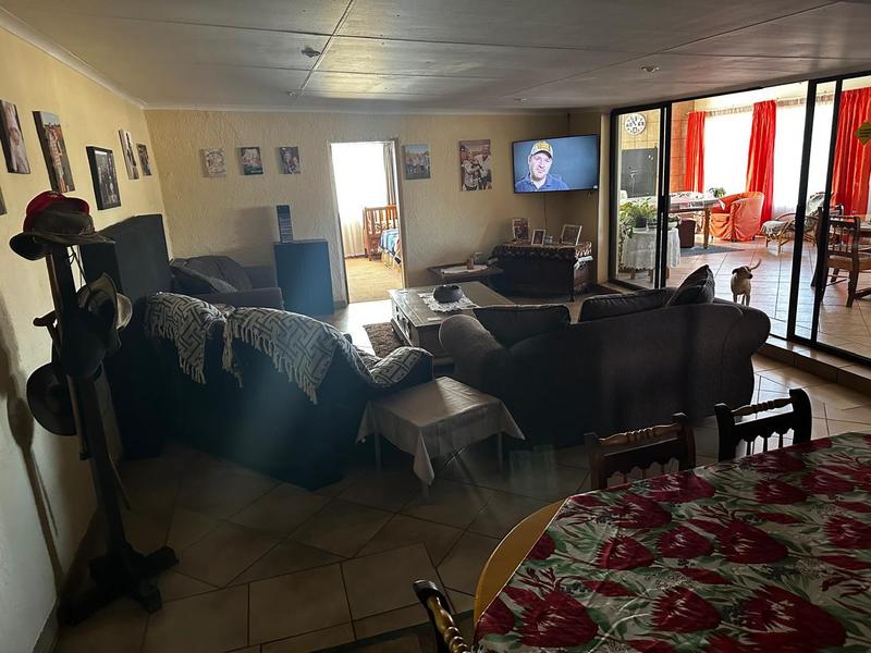 5 Bedroom Property for Sale in Eloff Mpumalanga