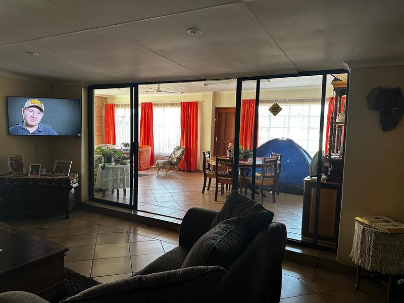 5 Bedroom Property for Sale in Eloff Mpumalanga