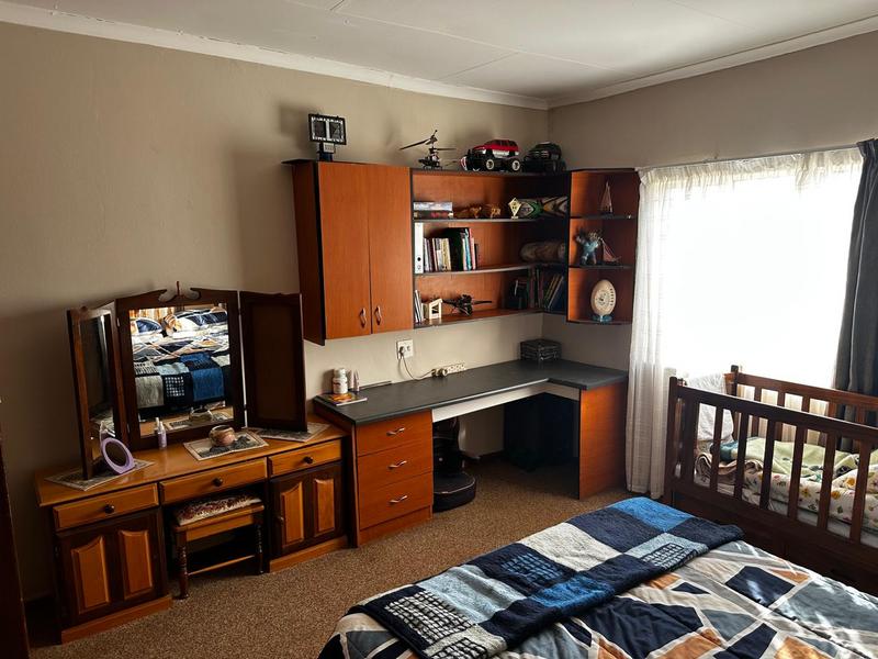 5 Bedroom Property for Sale in Eloff Mpumalanga
