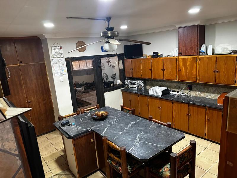 5 Bedroom Property for Sale in Eloff Mpumalanga