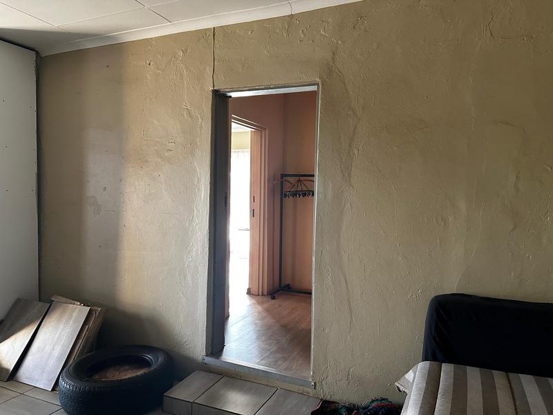 5 Bedroom Property for Sale in Eloff Mpumalanga