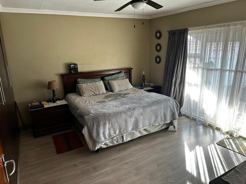 5 Bedroom Property for Sale in Eloff Mpumalanga
