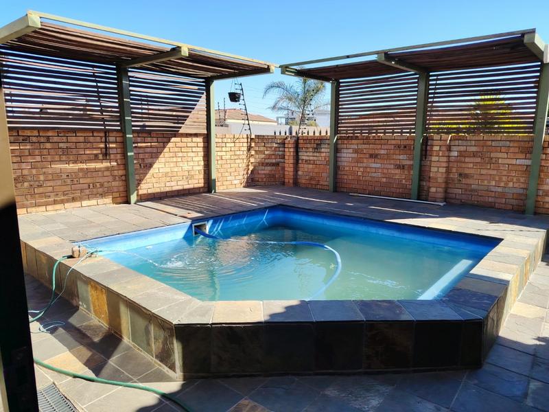 3 Bedroom Property for Sale in Aerorand Mpumalanga