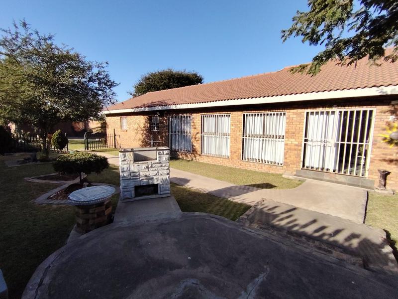 7 Bedroom Property for Sale in Blancheville Mpumalanga