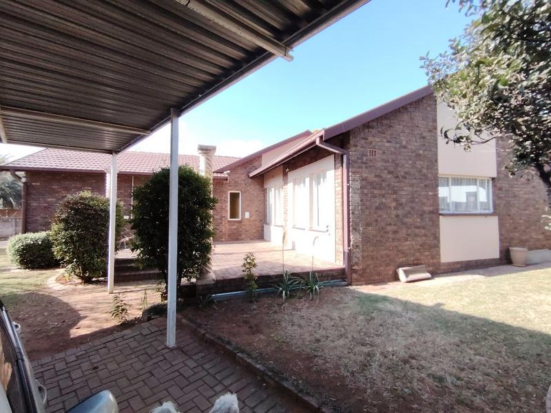 4 Bedroom Property for Sale in Aerorand Mpumalanga