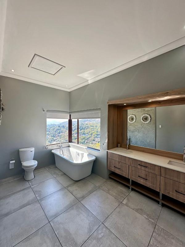 5 Bedroom Property for Sale in Nelspruit Ext 13 Mpumalanga