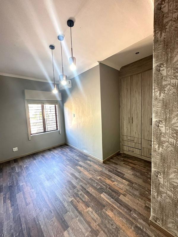 5 Bedroom Property for Sale in Nelspruit Ext 13 Mpumalanga