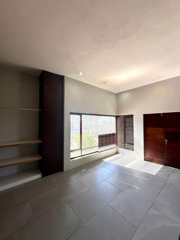 5 Bedroom Property for Sale in Nelspruit Ext 13 Mpumalanga