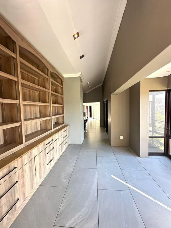 5 Bedroom Property for Sale in Nelspruit Ext 13 Mpumalanga