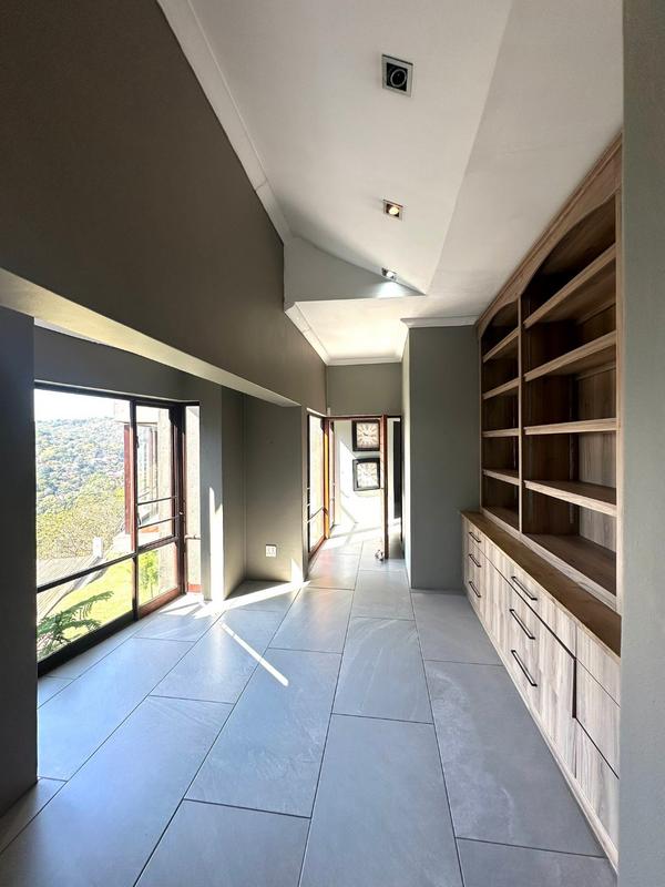 5 Bedroom Property for Sale in Nelspruit Ext 13 Mpumalanga