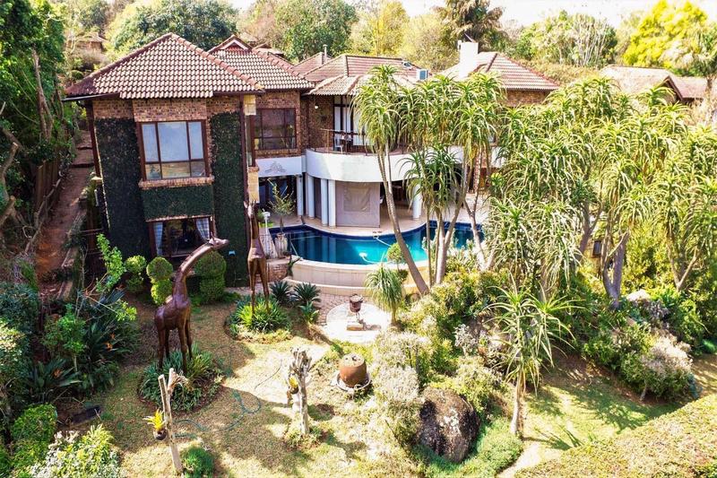 6 Bedroom Property for Sale in White River Country Estate Mpumalanga