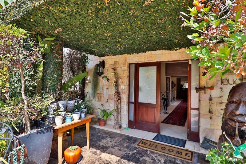 6 Bedroom Property for Sale in White River Country Estate Mpumalanga